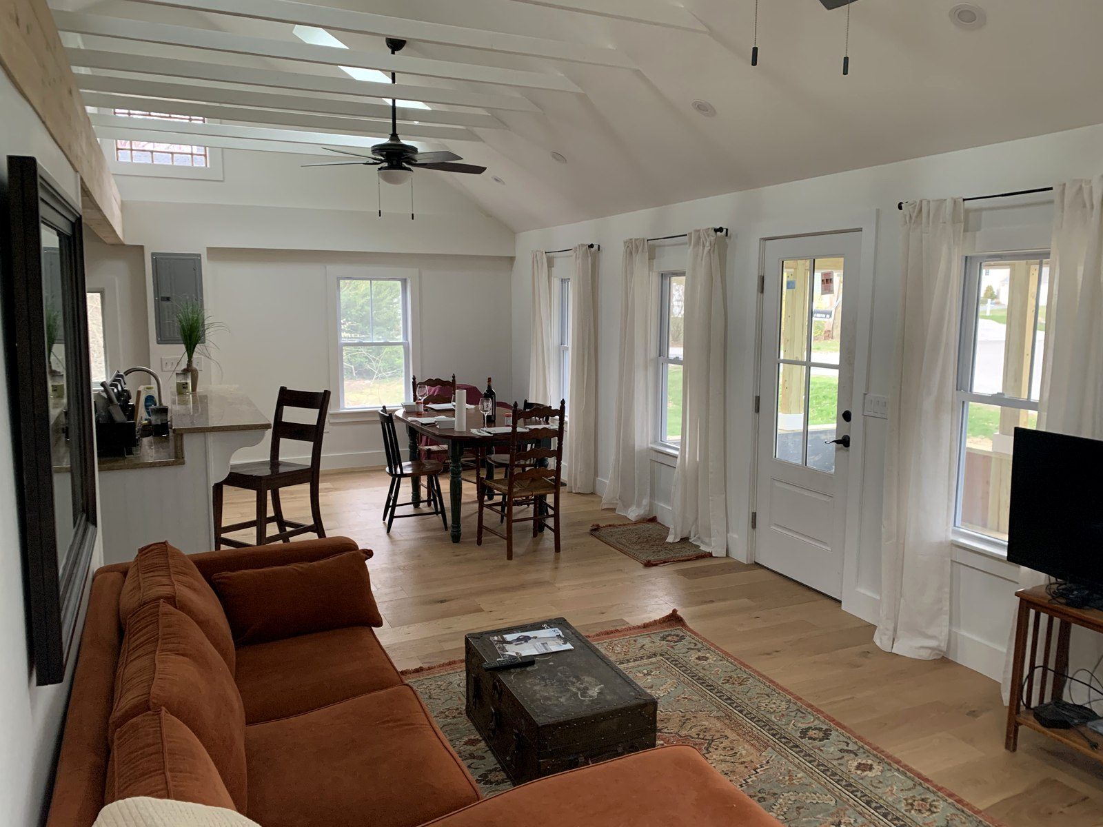 Main room of Ag na Farraige after renovation.